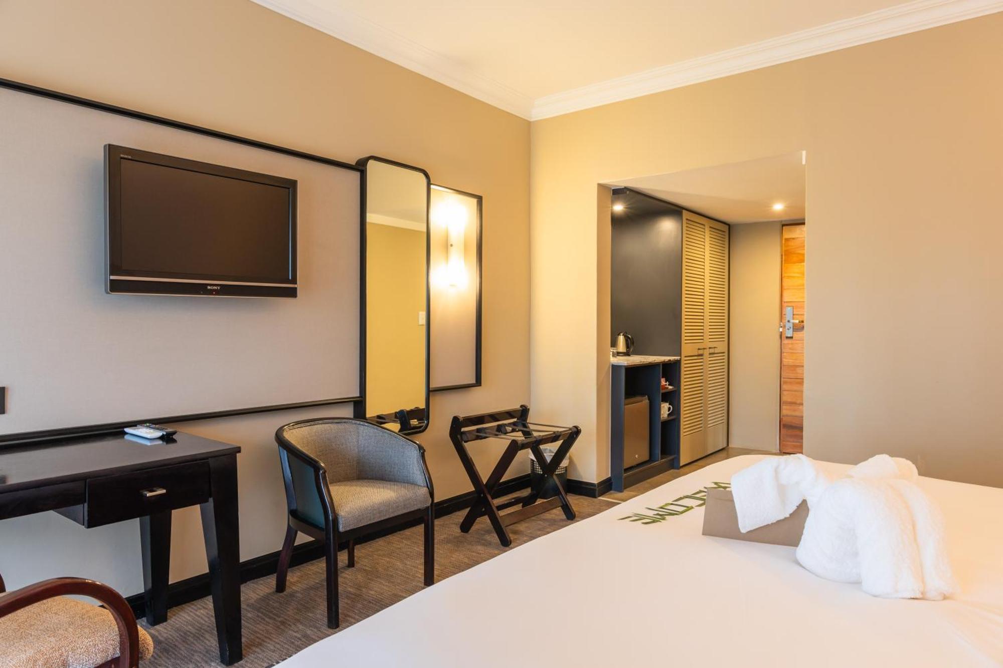 Premier Hotel The Winkler White River Extérieur photo