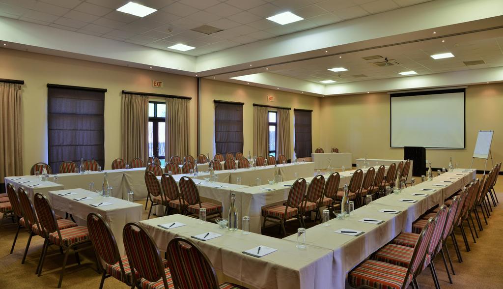 Premier Hotel The Winkler White River Extérieur photo
